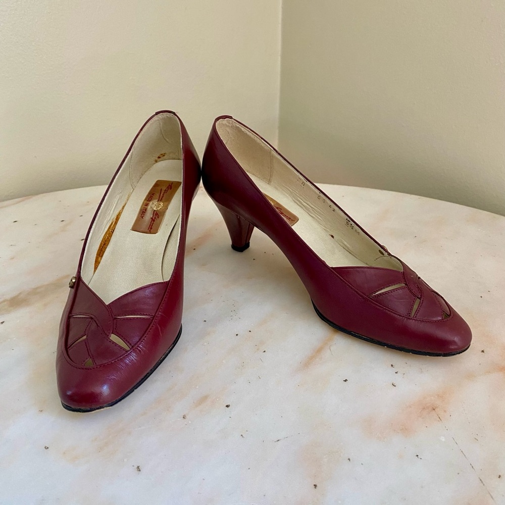 Vintage 1980s Etienne Aigner Maroon Leather Heels Size 5.5 Made In Italy
